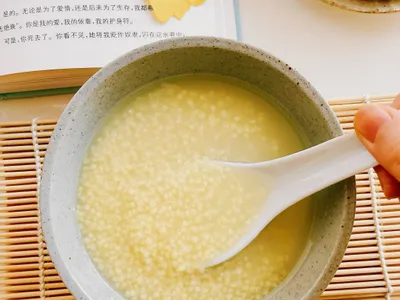 「甘淡滋養」小米粥