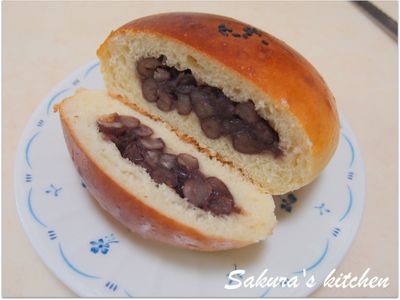 參考食譜 : ♥我的手作料理♥ 湯種紅豆麵包