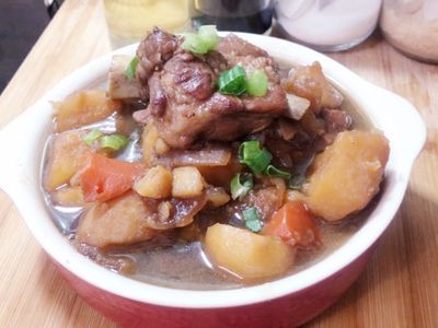 馬鈴薯燉肉（一人晚餐）