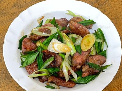 參考食譜 : 辣炒香腸