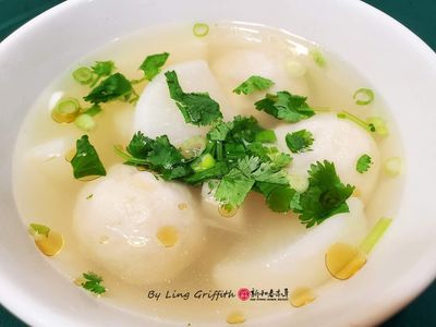 參考食譜 : 菜頭福州魚丸湯
