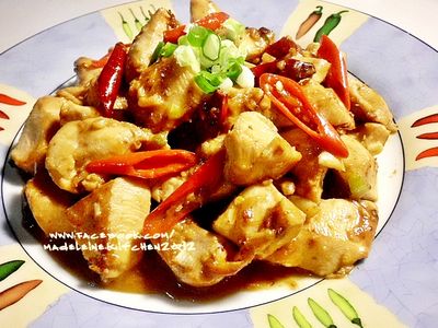 參考食譜 : 辣炒雞丁