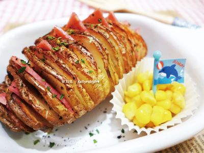 參考食譜 : 火腿手風琴馬鈴薯