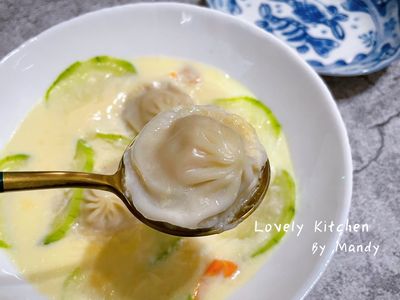 絲瓜蛋蒸小籠包