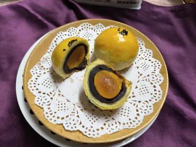 參考食譜 : 蛋黃酥