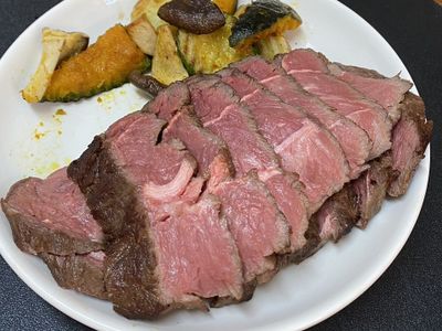 參考食譜 : 煎牛排