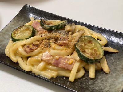 奶油培根烏龍麵