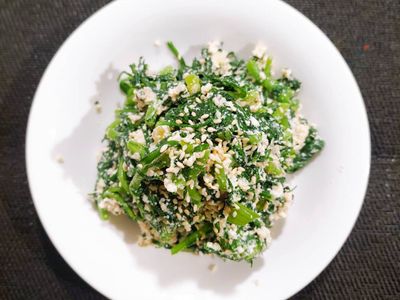 韓式涼拌山茼蒿쑥갓두부무침