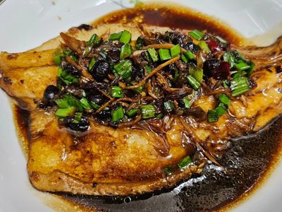 參考食譜 : 醬燒海鱸魚