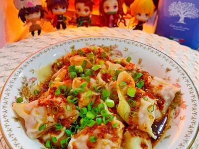 參考食譜 : 紅油鮮肉餛飩