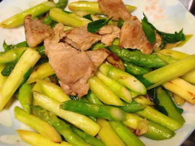 蘆筍炒肉片