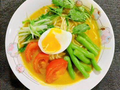 薑黃椰奶湯麵(五辛素)