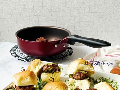 早午餐料理｜香草肉餅早餐小漢堡