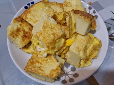 參考食譜 : 煎雞蛋豆腐😋