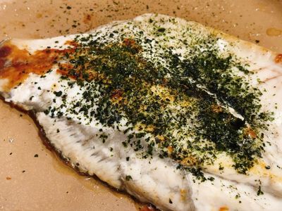 海苔粉風味香煎鱸魚片