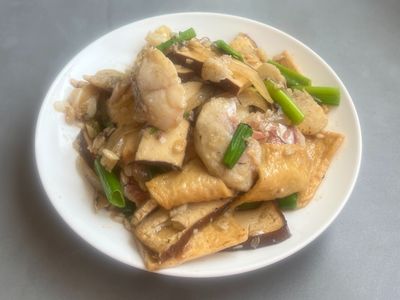 腊豆腐炒魚