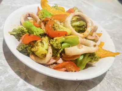 魷魚炒花菜彩椒