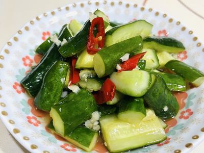 夏日涼拌小黃瓜
