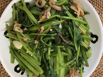 蒜香魷魚炒波菜