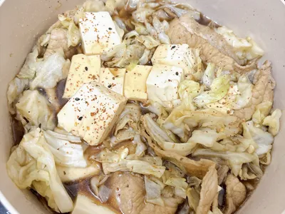 日式高麗菜燉豬里肌豆腐