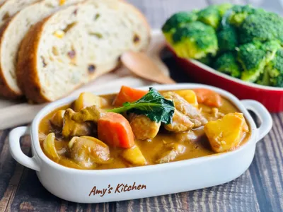 麵包沾咖哩 / 咖哩雞