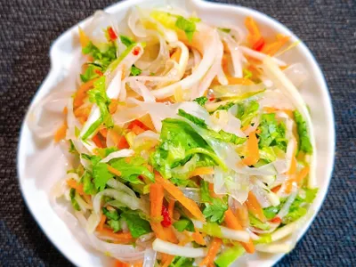 越式冬粉沙拉Gỏi Bắp Cải