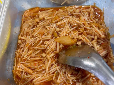 泡菜金針菇菇煮