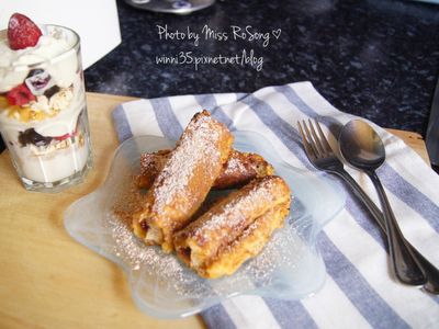 法式吐司卷 & 希臘優格莓果百匯