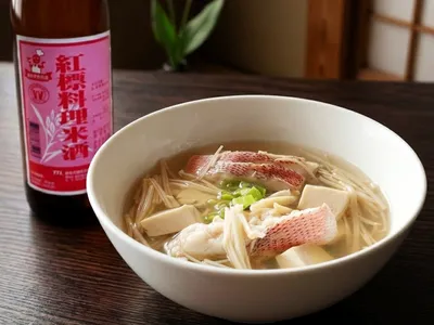 赤鯮旬味鮮魚湯 (使用紅標料理米酒)