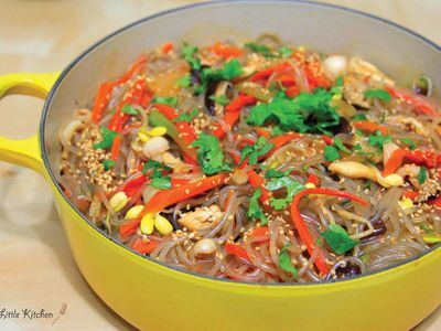 參考食譜 : [夏日涼料理] 韓式雜菜粉絲