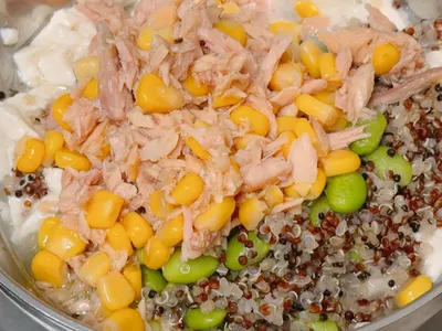 鮪魚藜麥拌嫩豆腐
