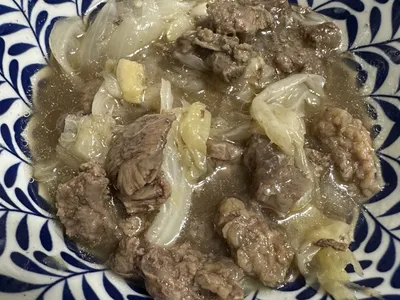 紹興酒蔬菜燉牛肉湯