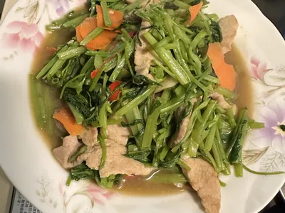 豬肉炒空心菜