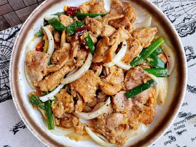 蔥爆豬肉