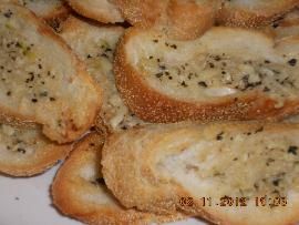 拿手蒜茸牛油多士