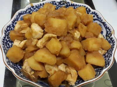 參考食譜 : 馬鈴薯燉雞肉