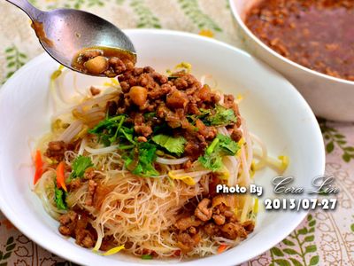 【可拉的鏡頭】夜市版炒米粉