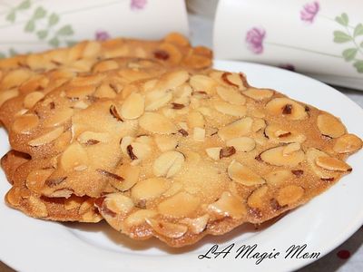 參考食譜 : 嚕甲嚕涮嘴-杏仁瓦片