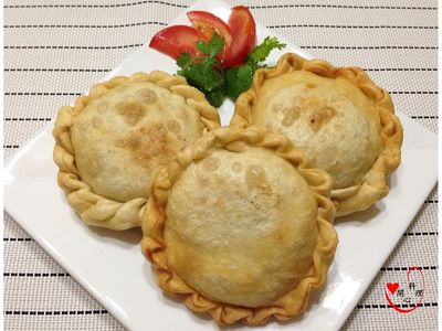 參考食譜 : 玉米韭菜盒~[綠巨人黃金玉米鑽石規格]