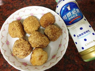 『可爾必思乳酸菌發酵乳』芝麻蝦球