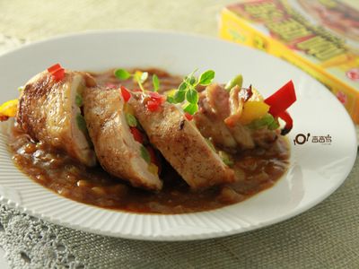 參考食譜 : 彩蔬雞肉咖哩捲~牛頭牌咖哩塊