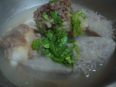 參考食譜 : 芋頭排骨湯