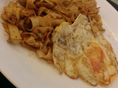 好好初醬油辣炒蛋餅皮麵♥