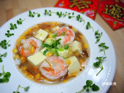 參考食譜 : 鮮蝦豆腐羹湯