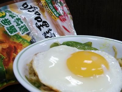 參考食譜 : 咖哩炒泡麵-可果美咖哩火鍋高湯