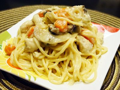 簡易百搭奶油白醬義大利麵
