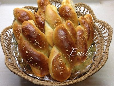 參考食譜 : 藍姆葡萄乾辮子麵包