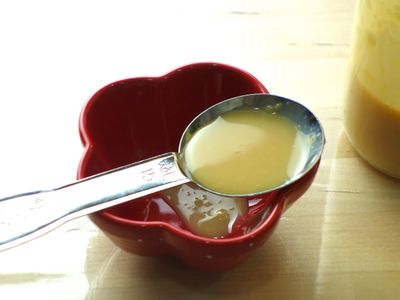 參考食譜 : 喝不完的牛奶快速做煉乳  示範影音