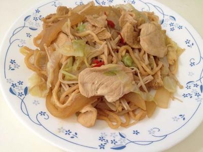 參考食譜 : 炒意麵