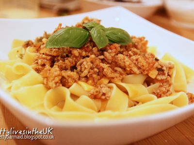 參考食譜 : 老詹教你♥20分鐘煮好義大利肉醬麵